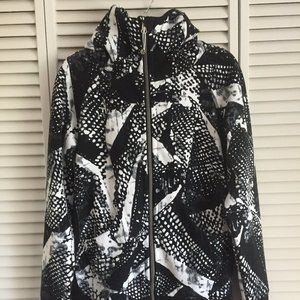 Lululemon Scuba Hoodie III Static Mist White Black / Black size 4 rare